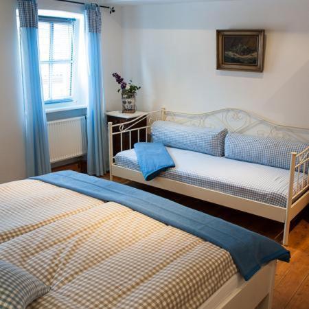 Goldgemaeuer Appartements Ochsenfurt Habitación foto